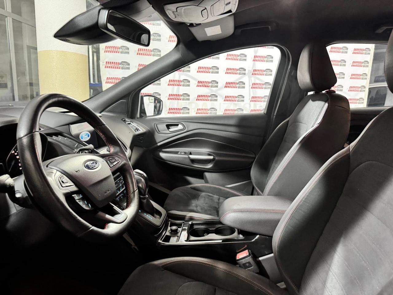 Ford Kuga 2.0 TDCI 180 CV S&S 4WD Powershift Vignale