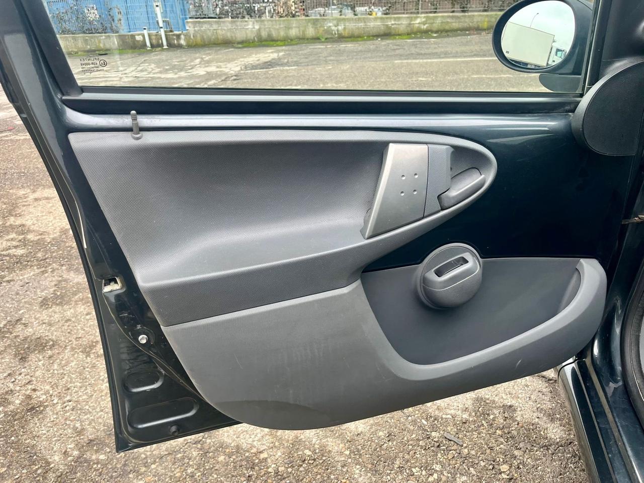 Toyota Aygo 1.0benz 2011 141.000km perfetta per neopatentati