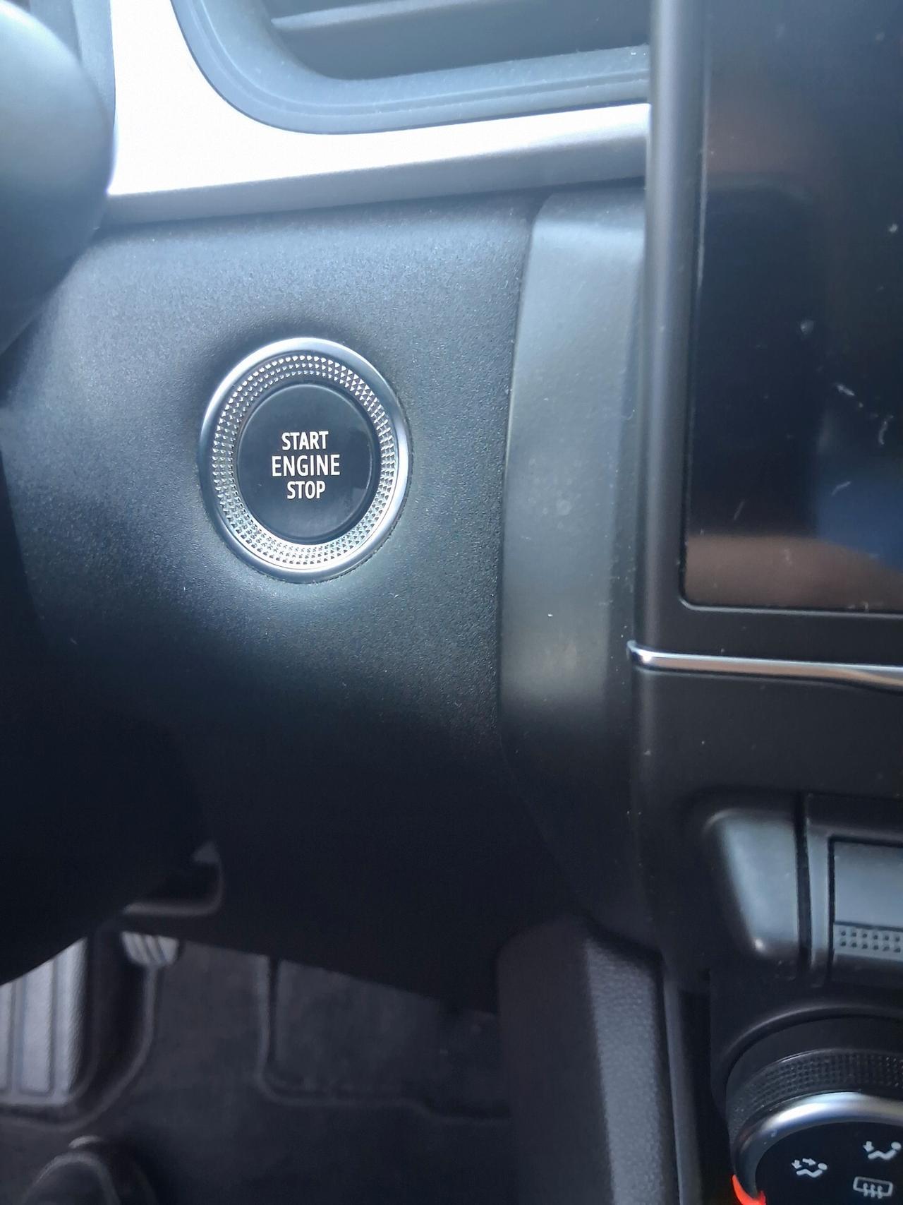 Renault Captur TCe 100 CV GPL FAP Intens