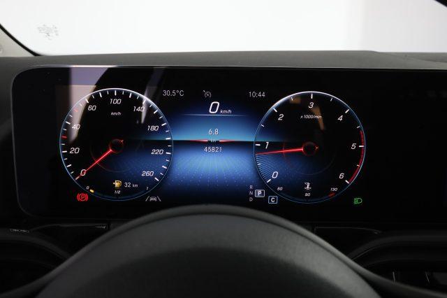 MERCEDES-BENZ CLA sse GLA GLA 180 d Automatic Business