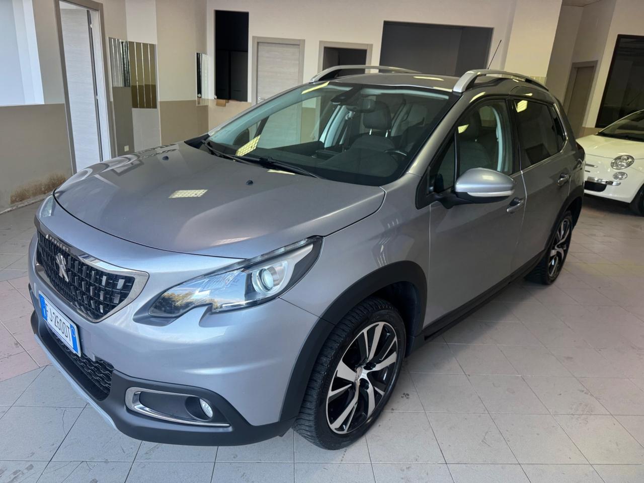 Peugeot 2008 BlueHDi 100 Allure