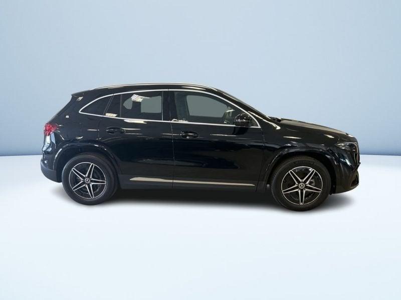 Mercedes-Benz EQA 300 4MATIC AMG Line Advanced