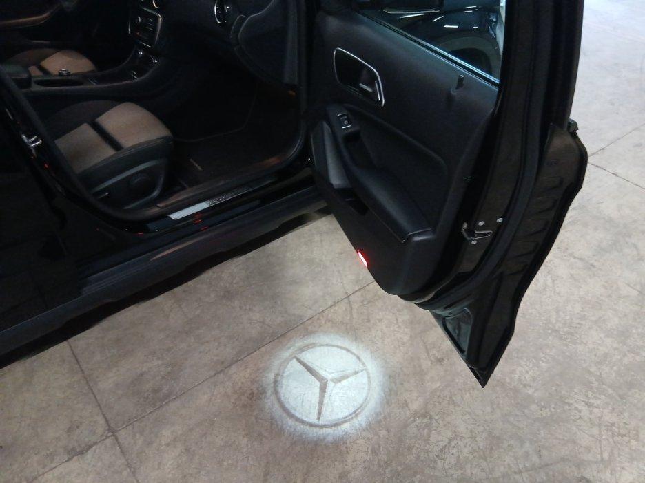 Mercedes-Benz GLA (X156) - GLA 200 d Automatic Business