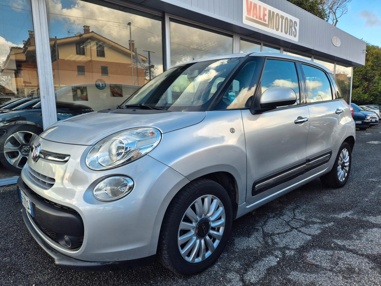 4 AUTO SOLO INSIEME LEGGI BENE