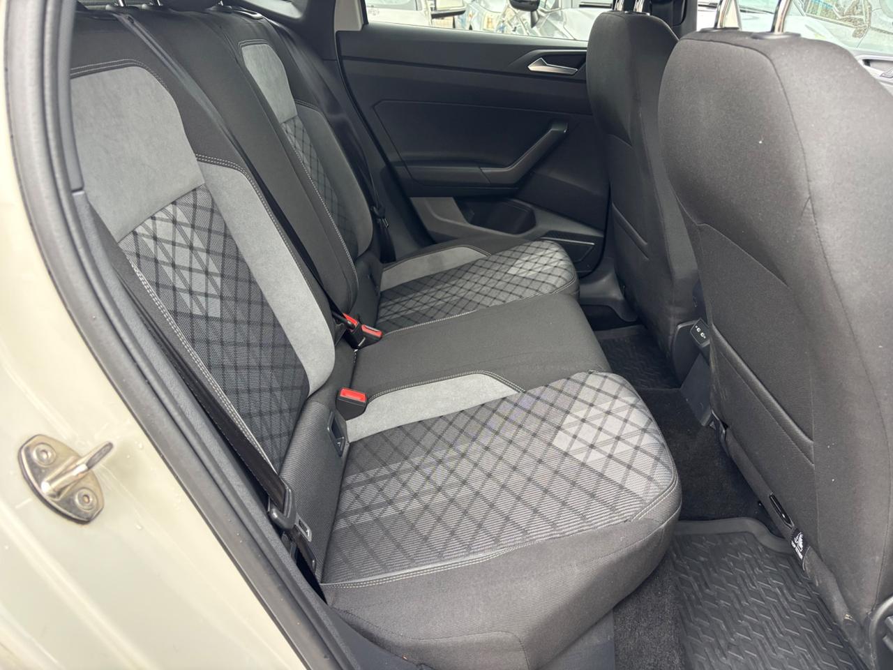 VW POLO 1.0TSI 95CV R-LINE 35.000KM STUPENDA