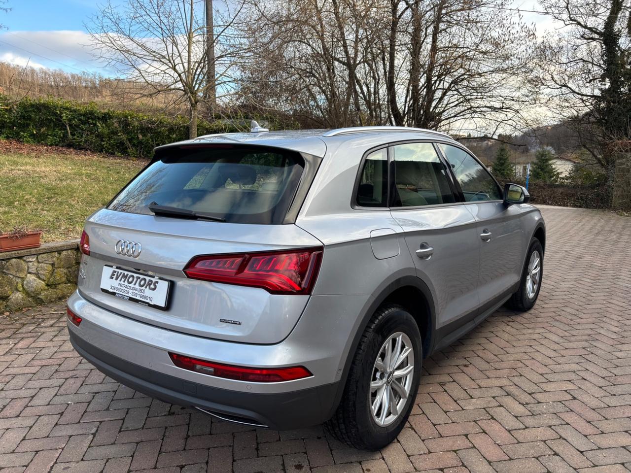 Audi Q5 40 TDI quattro S tronic Business