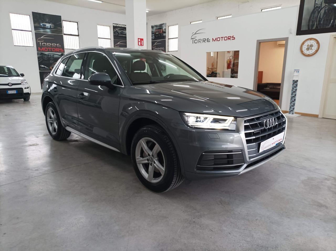 Audi Q5 40 TDI quattro S tronic Business Sport 10/2019