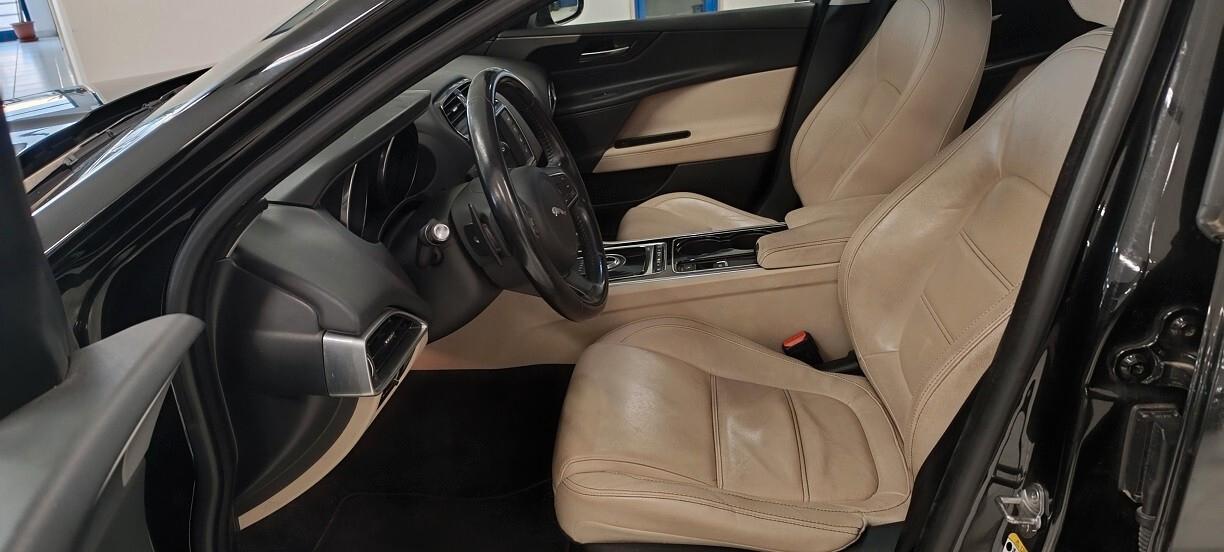 Jaguar XE 2.0 D Turbo 180 CV AWD aut. Prestige