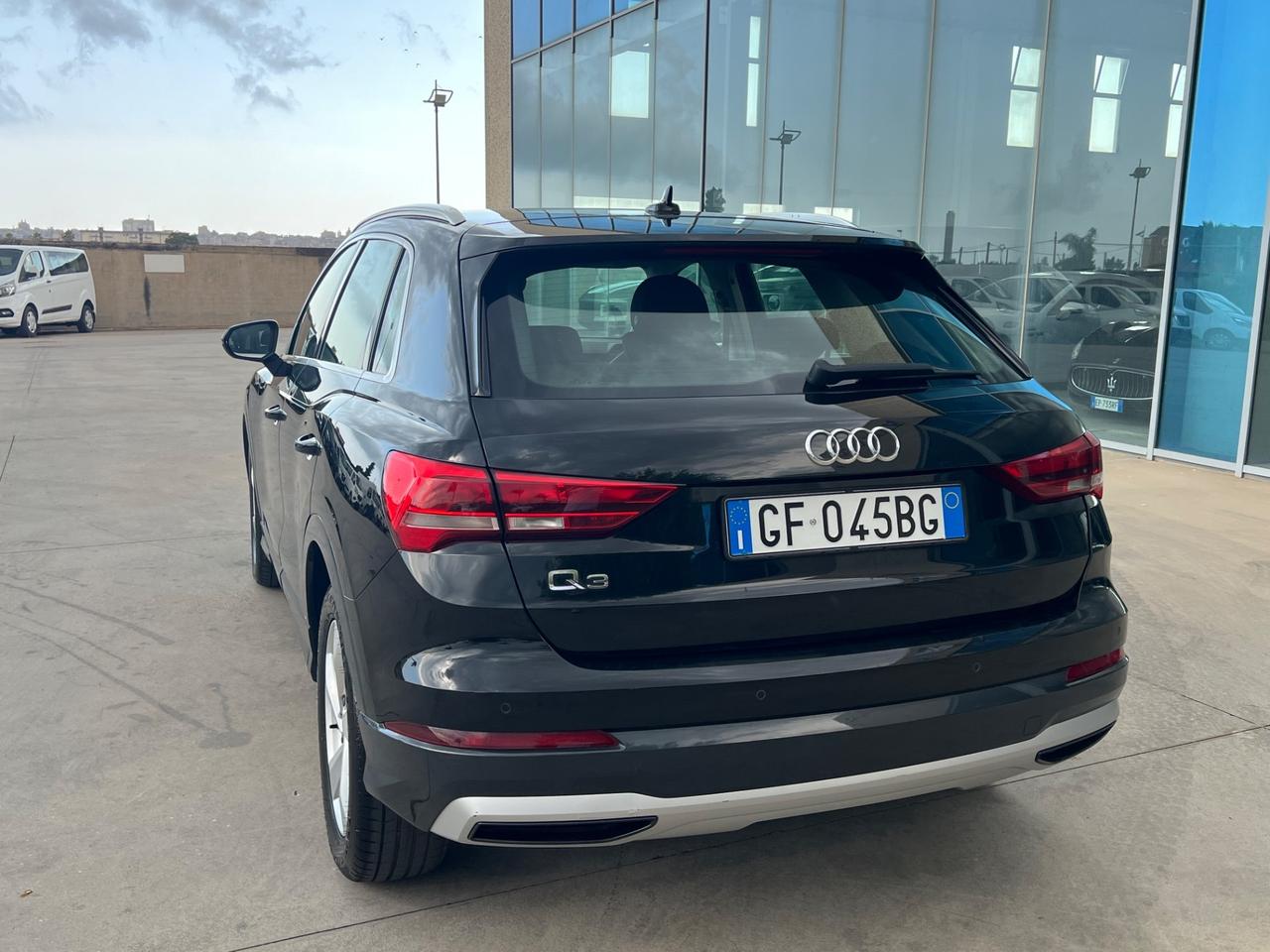 Audi Q3 35 TDI S tronic Business Advanced - possibilità noleggio no scoring