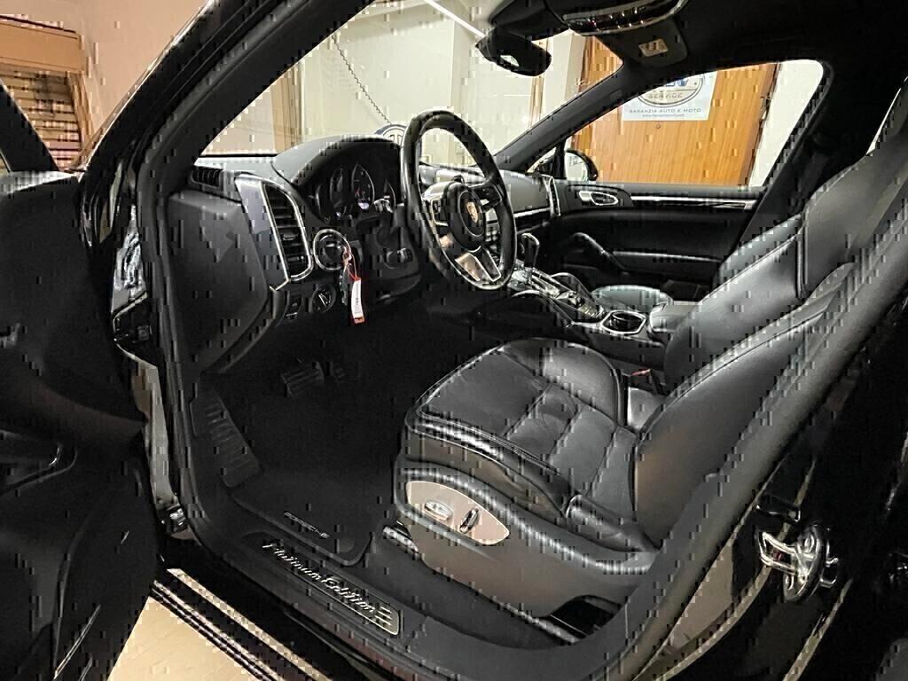 PORSCHE CAYENNE 11/2018 km90000 service Porsche