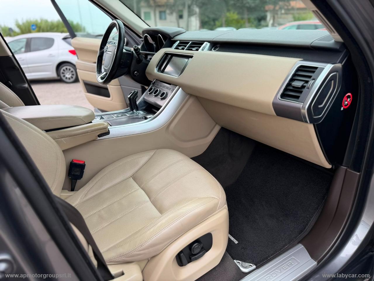 LAND ROVER Range Rover SPORT 3.0 TDV6 HSE