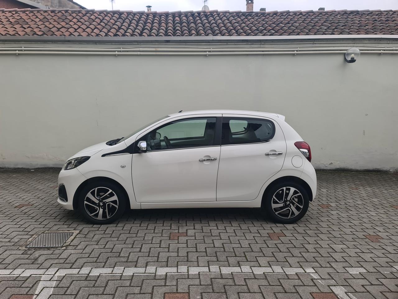 Peugeot 108 VTi 68 5 porte Allure - km certif.