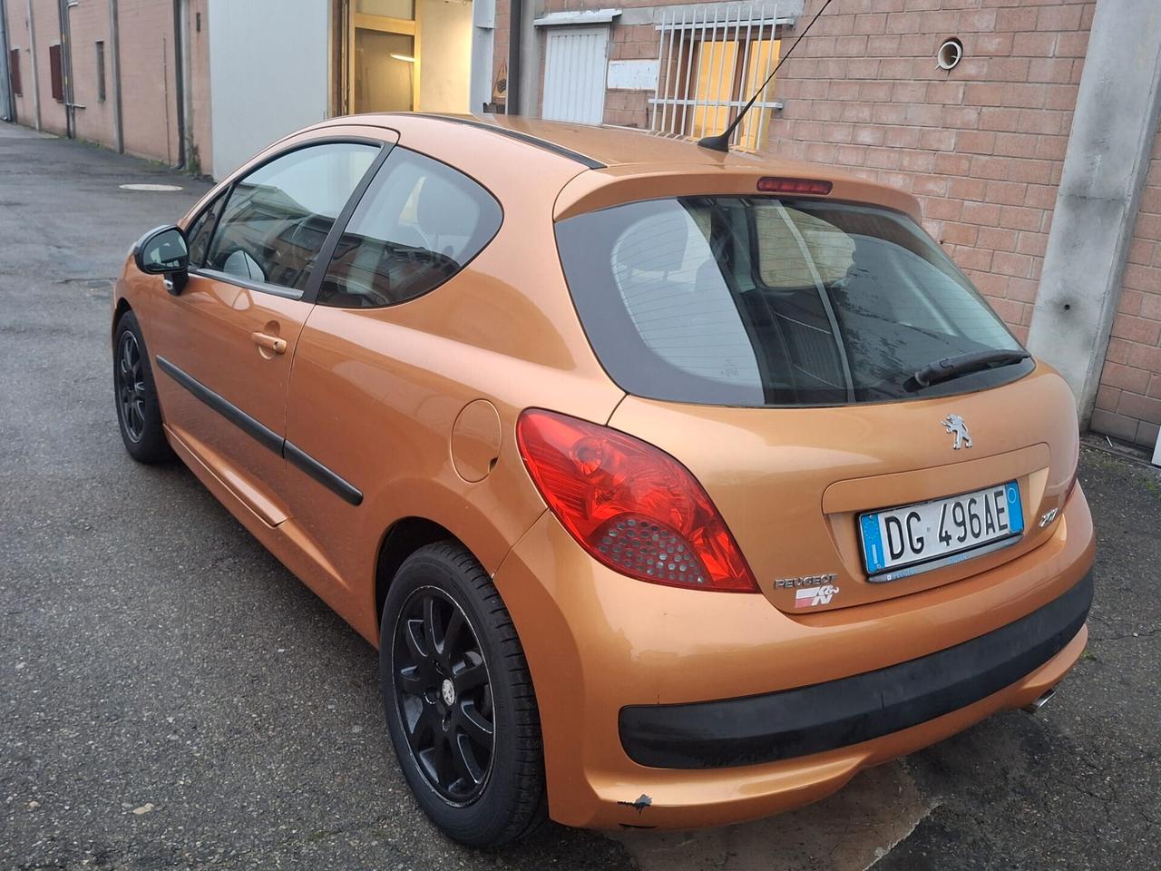 Peugeot 207 1.6 109CV 3p. XSI