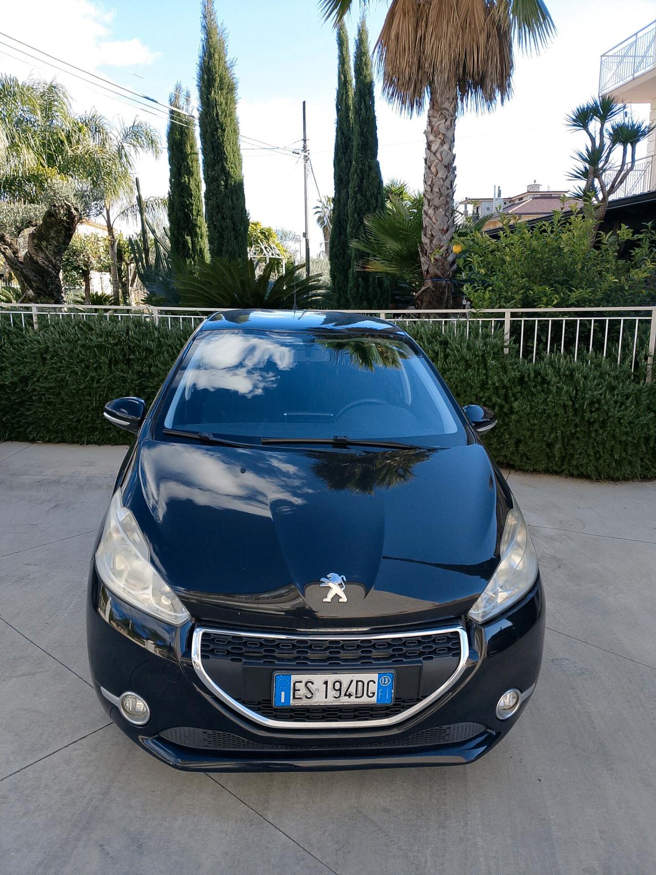 Peugeot 208 1.2 VTi 82 CV 5 porte Allure