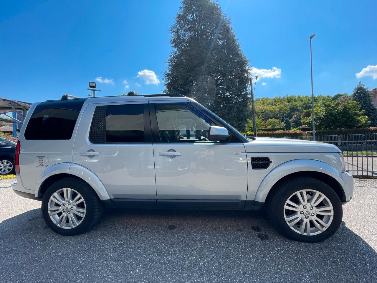 Land Rover Discovery 4 3.0 TDV6 SE