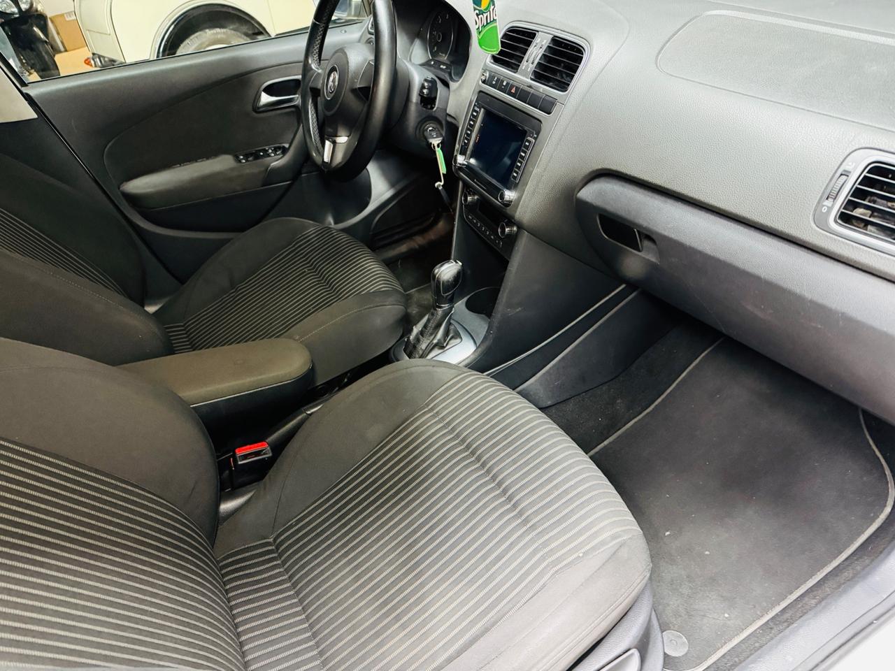 Volkswagen Polo 1.6 TDI 90CV DPF DSG 5 porte Highline