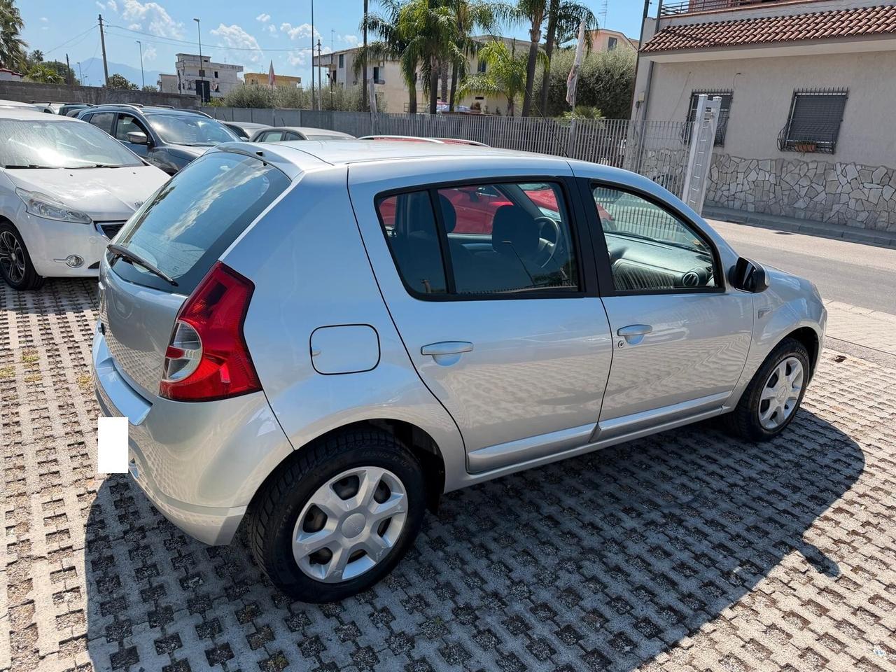 Dacia Sandero 1.4 8V GPL Lauréate-03/2010