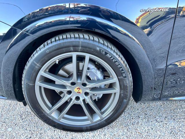 PORSCHE Cayenne 3.0 V6 E-Hybrid Platinum Edition *ASSE POST. STER