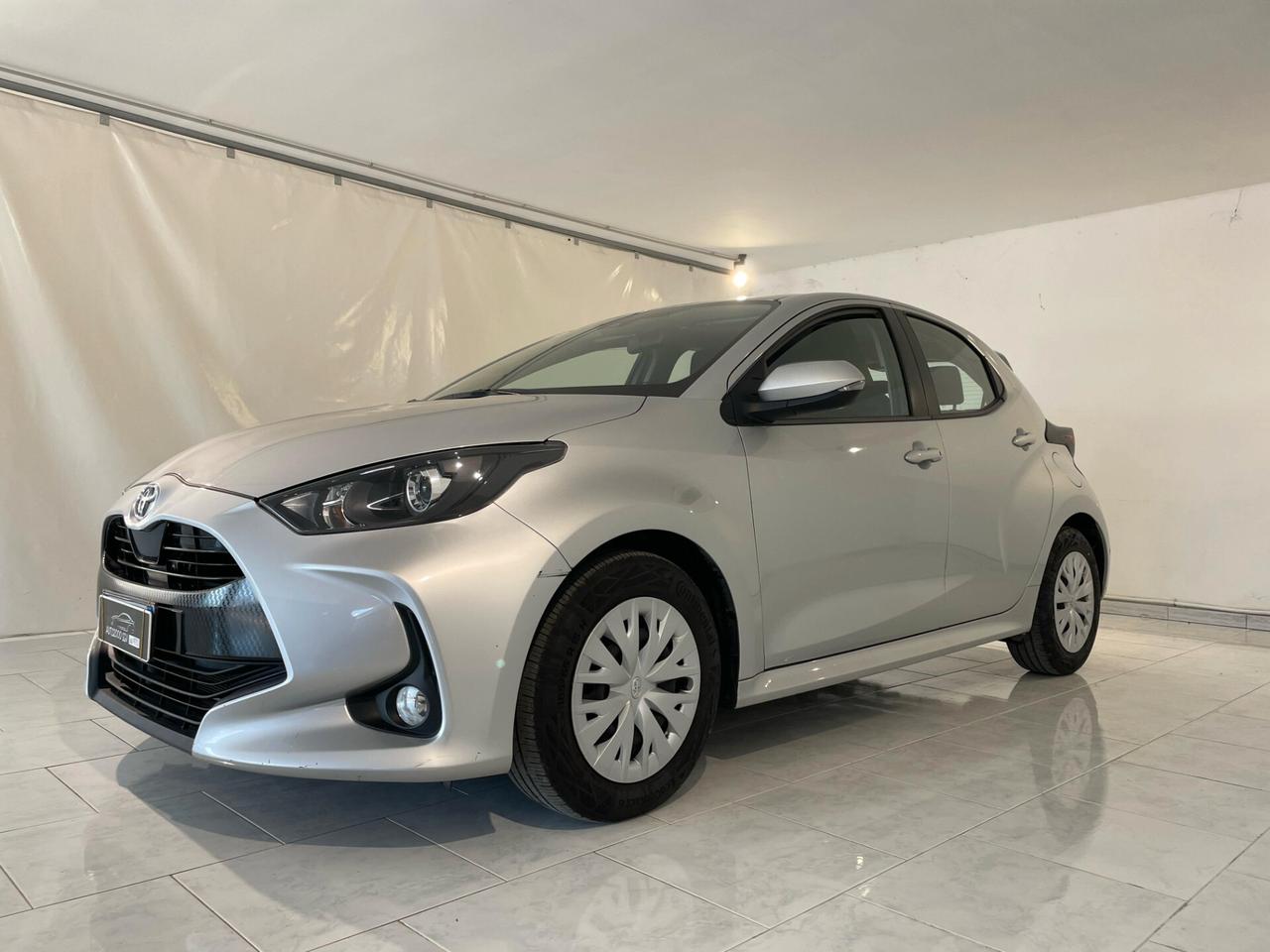 Toyota Yaris 1.0 5 porte 72CV NEOPATENTATI