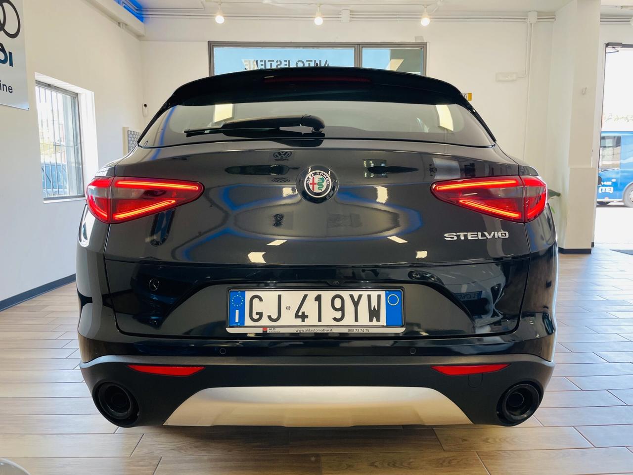 Alfa Romeo Stelvio 2.2 Turbodiesel 160 CV AT8 RWD Super Business