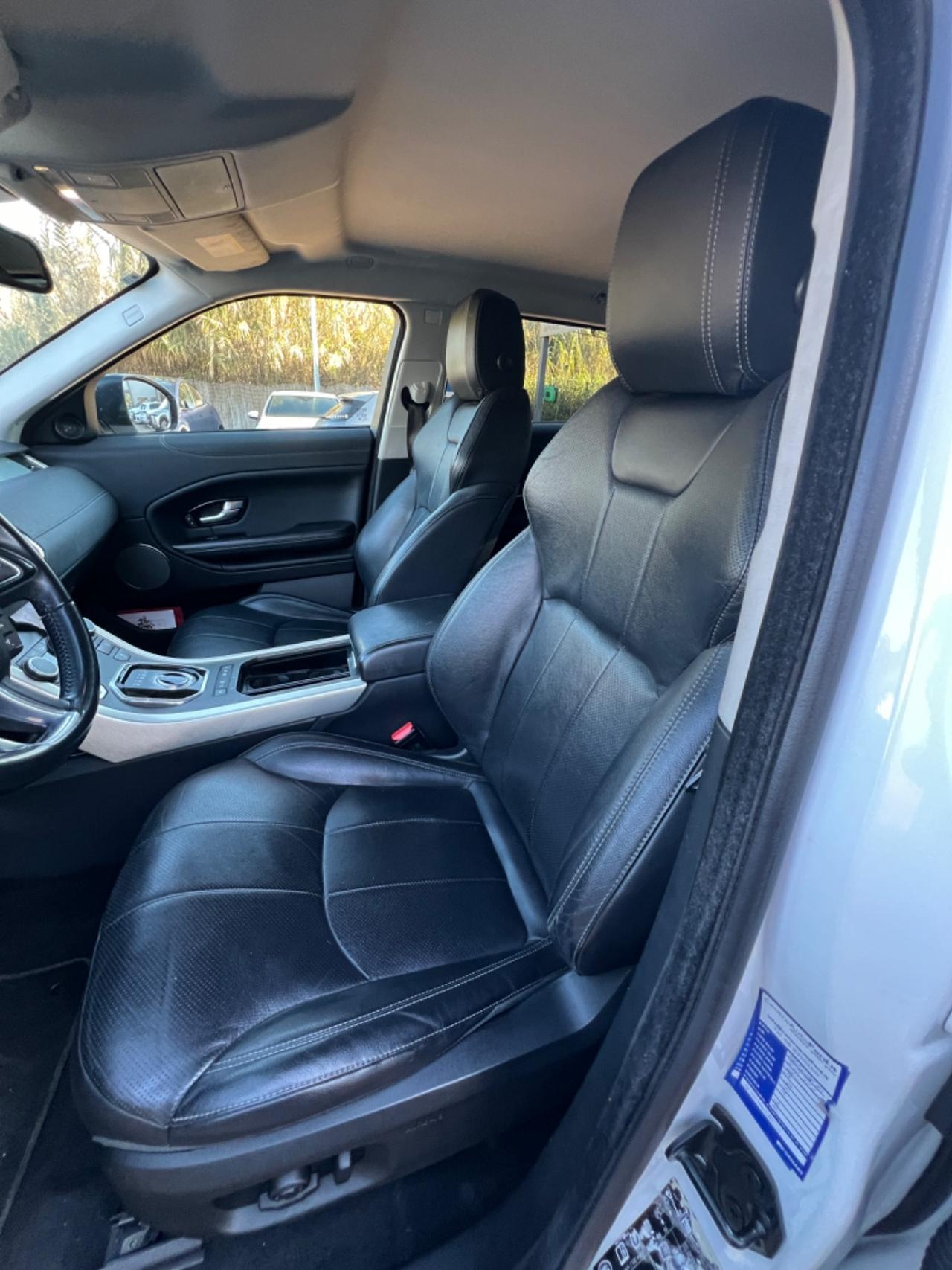 Land Rover Range Evoque 2.0 TD4 180 CV 5p. SE Dynamic