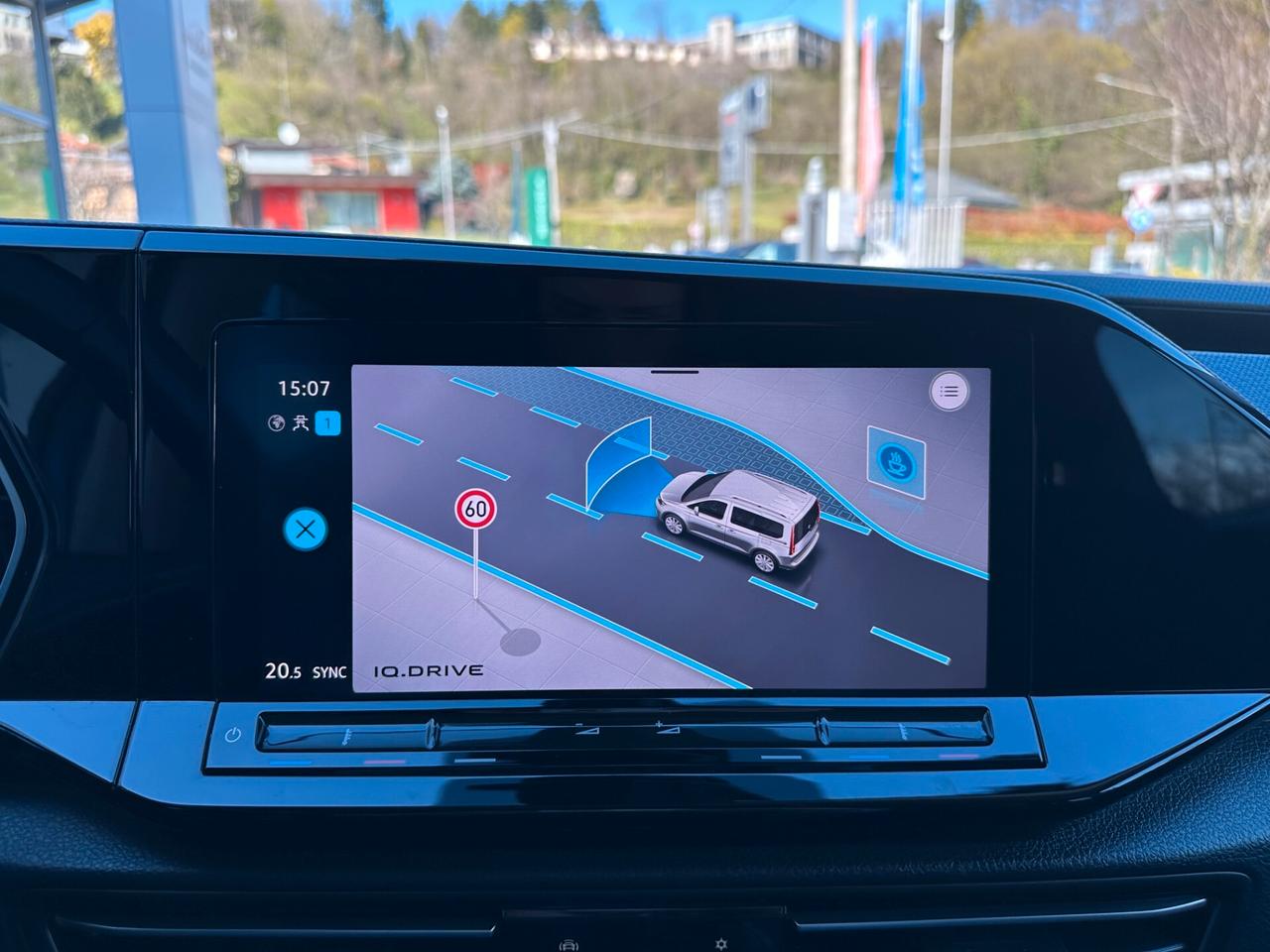 Volkswagen Caddy 2.0 TDI 122 CV DSG Style