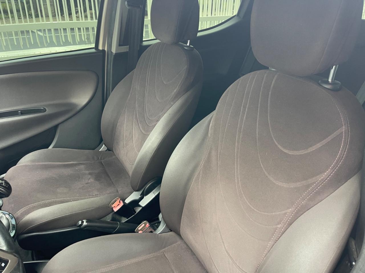 Lancia Ypsilon 1.2 69 CV 5 porte GPL Ecochic Gold