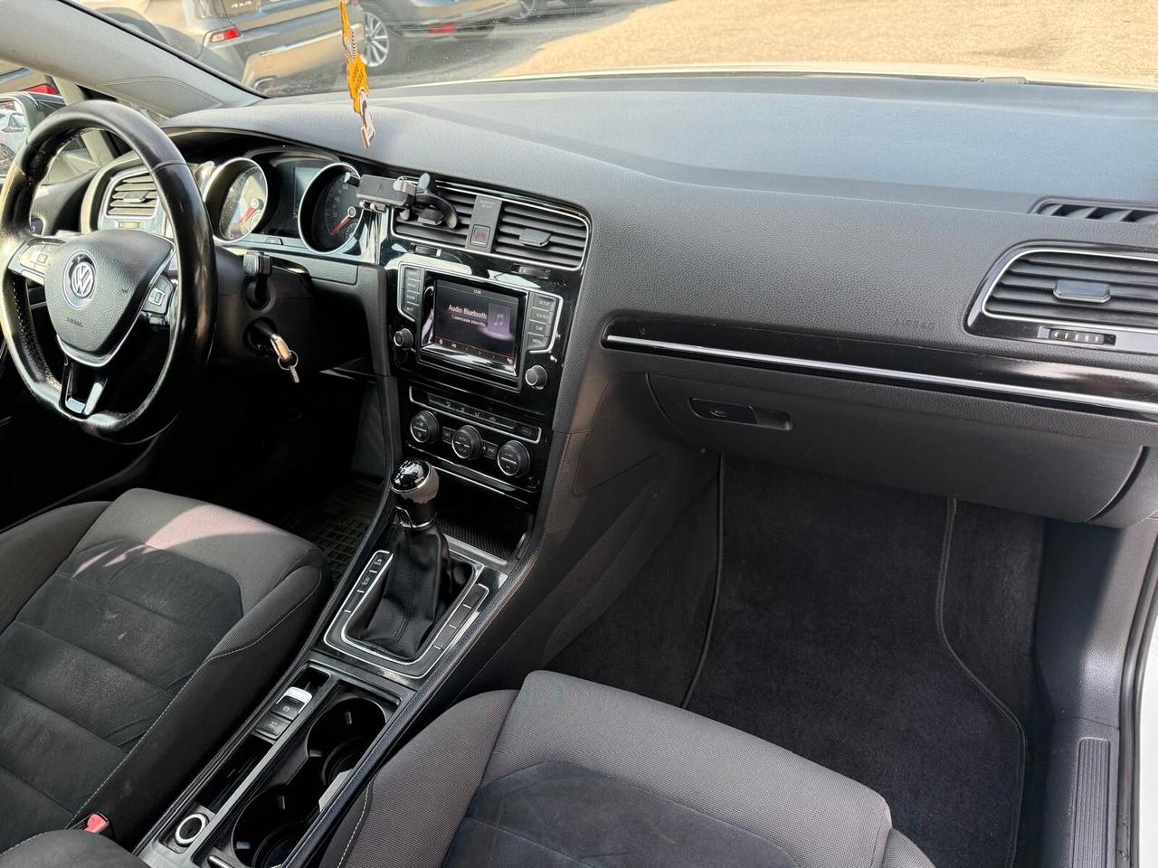 Volkswagen Golf 1.6 TDI 5p. Highline BlueMotion Technology