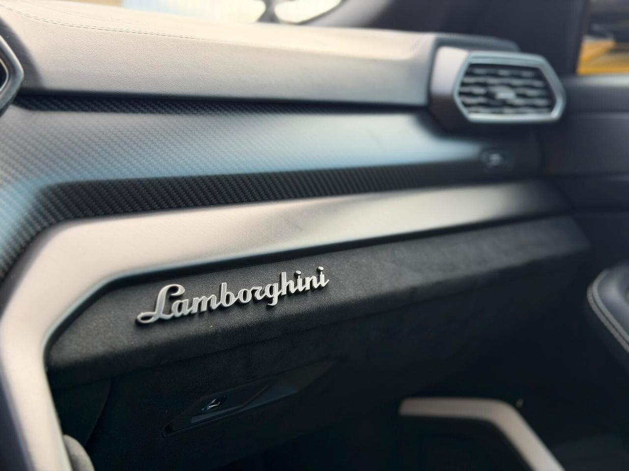 Lamborghini Urus Performante 666CV *AKRAPOVIC*HEAD-UP*CARBONIO