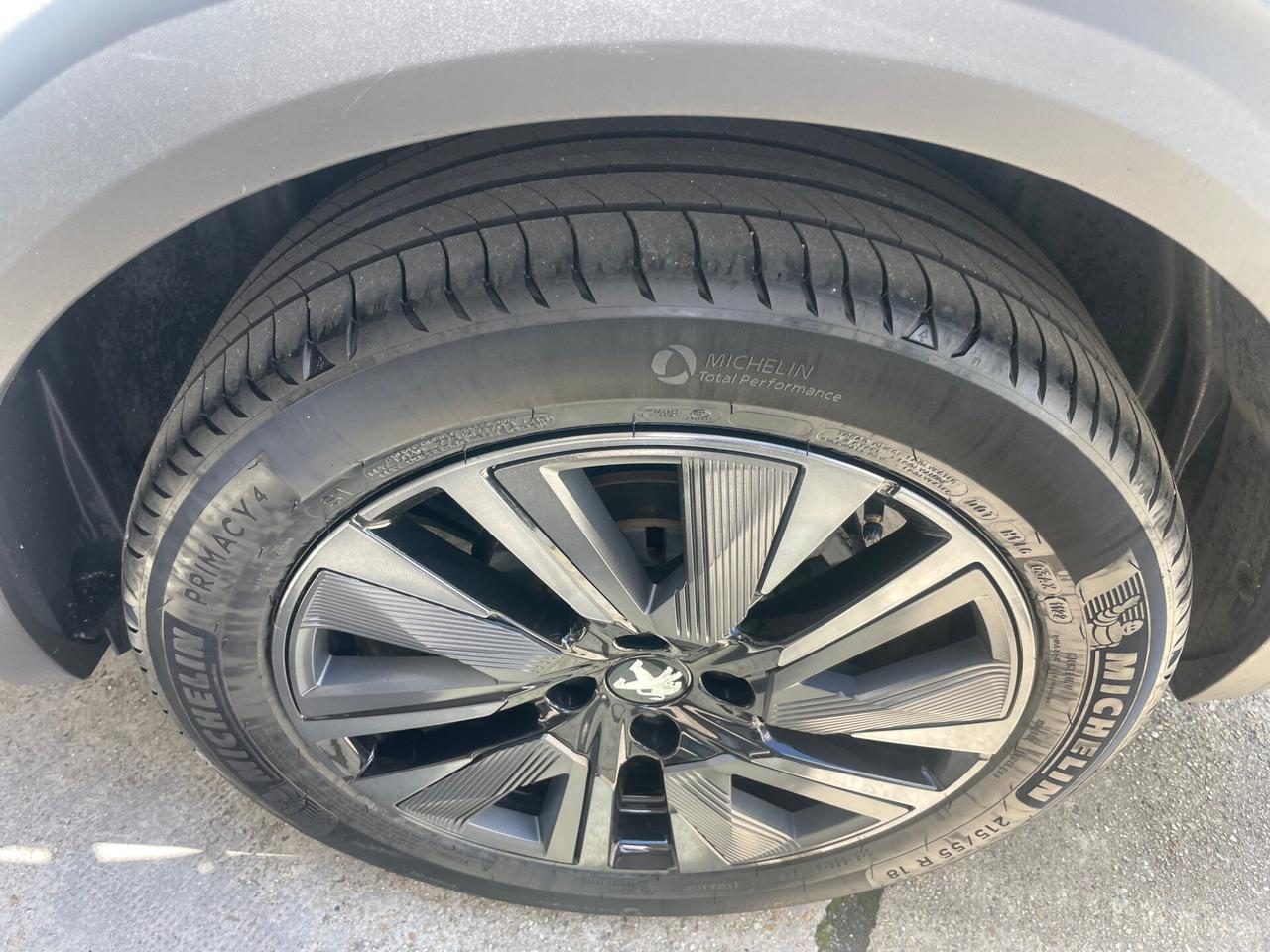 Peugeot 2008 PureTech 130 S&S Allure Pack