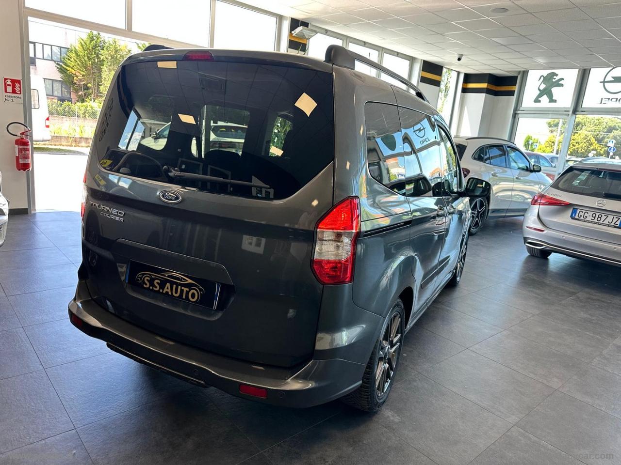 FORD Tourneo Courier 1.5 TDCI 100CV S&S Sport