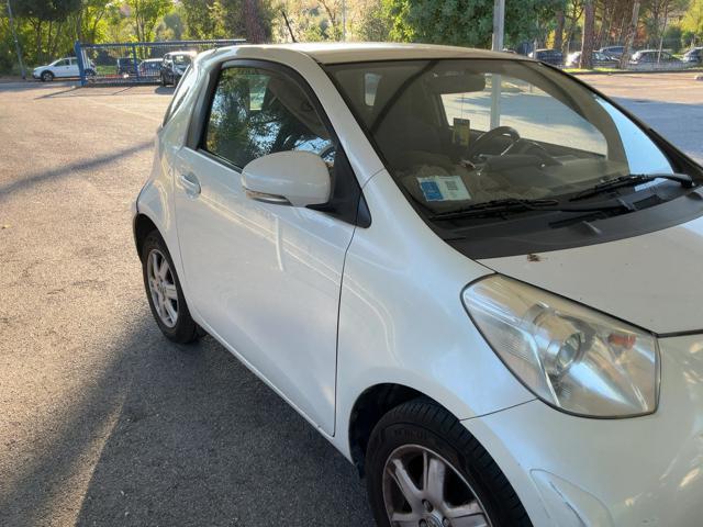 TOYOTA iQ 1.0