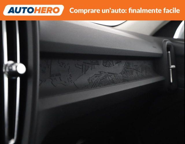 VOLVO XC40 B3 automatico Essential