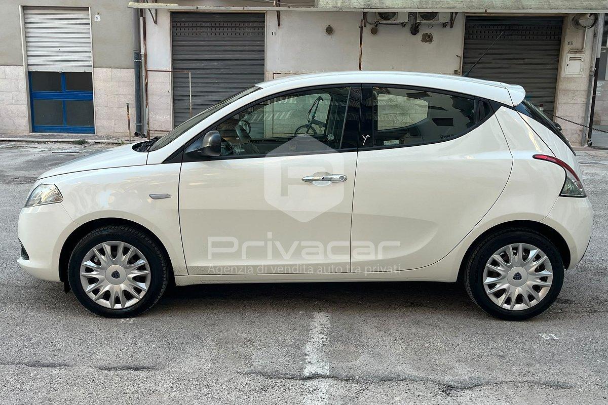 LANCIA Ypsilon 1.2 69 CV 5 porte Silver