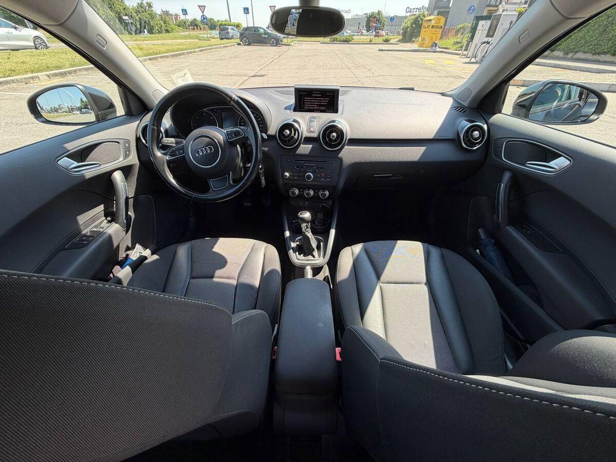 Audi A1 1.6 tdi Admired 90cv