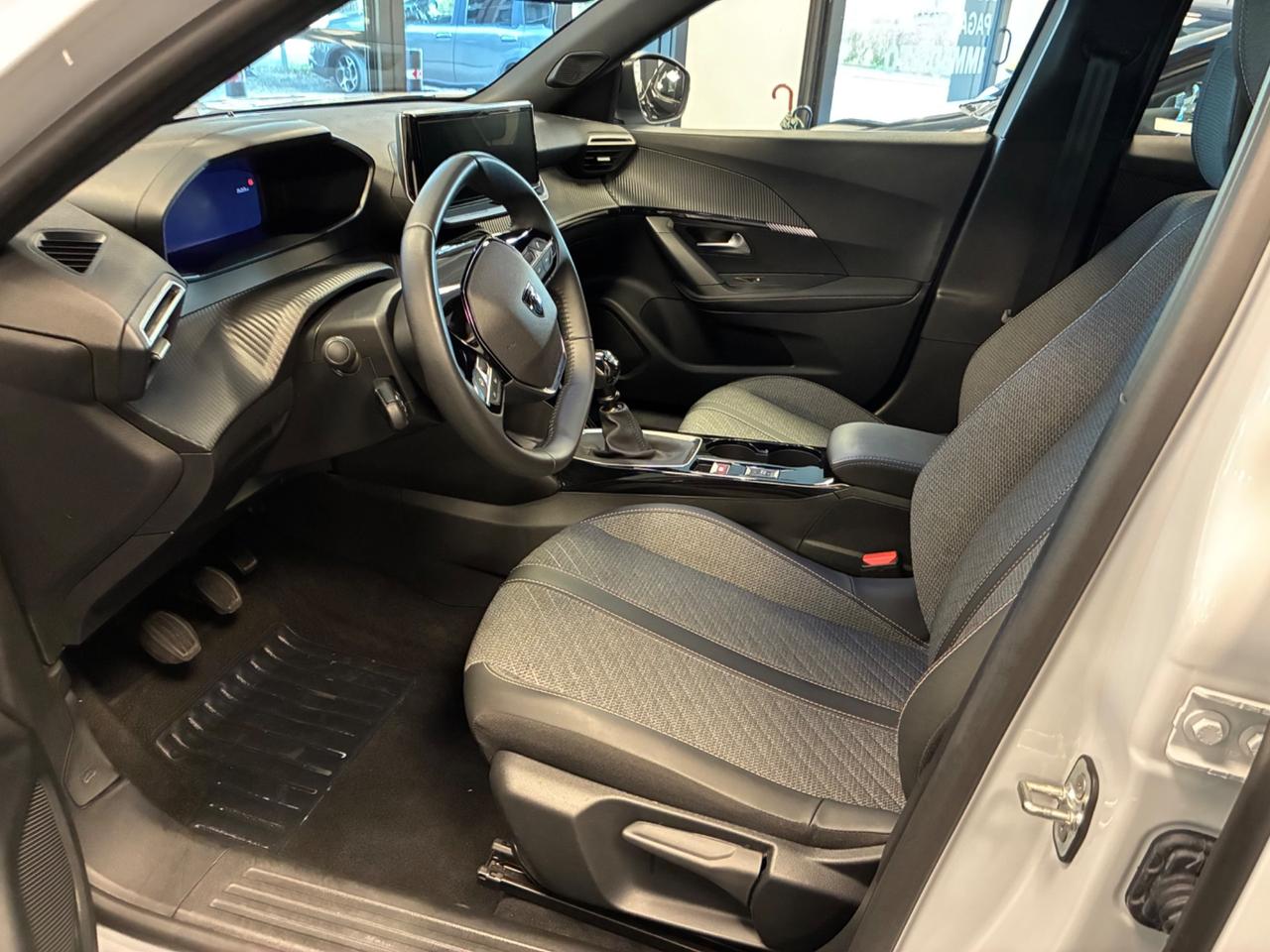 Peugeot 2008 PureTech 100 S&S Allure