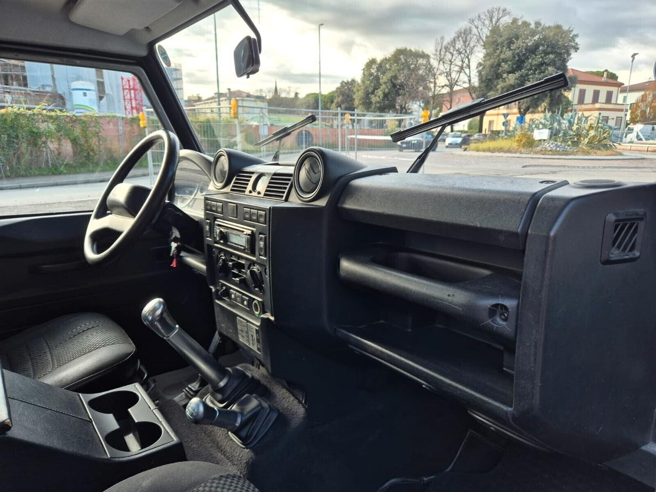 Land Rover Defender 90 2.4 TD4 Station Wagon S