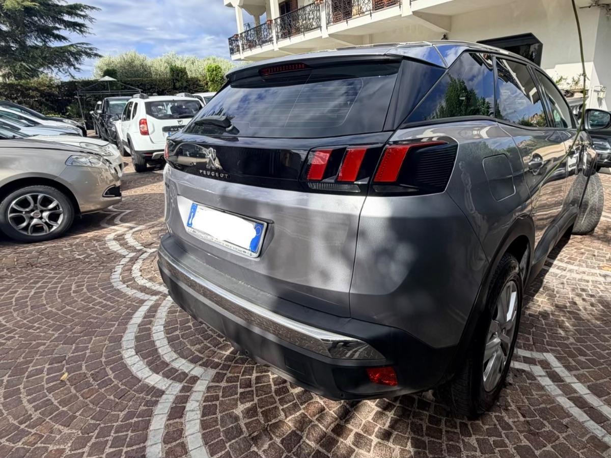 PEUGEOT 3008 BlueHDi 150 S&S Business