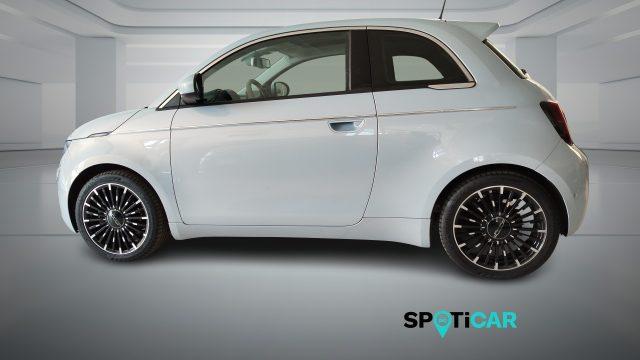 FIAT 500e Berlina 42 kWh La Prima