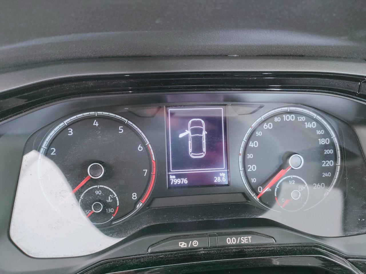 VOLKSWAGEN Polo VI 2017 - Polo 5p 1.0 mpi Comfortline 75cv