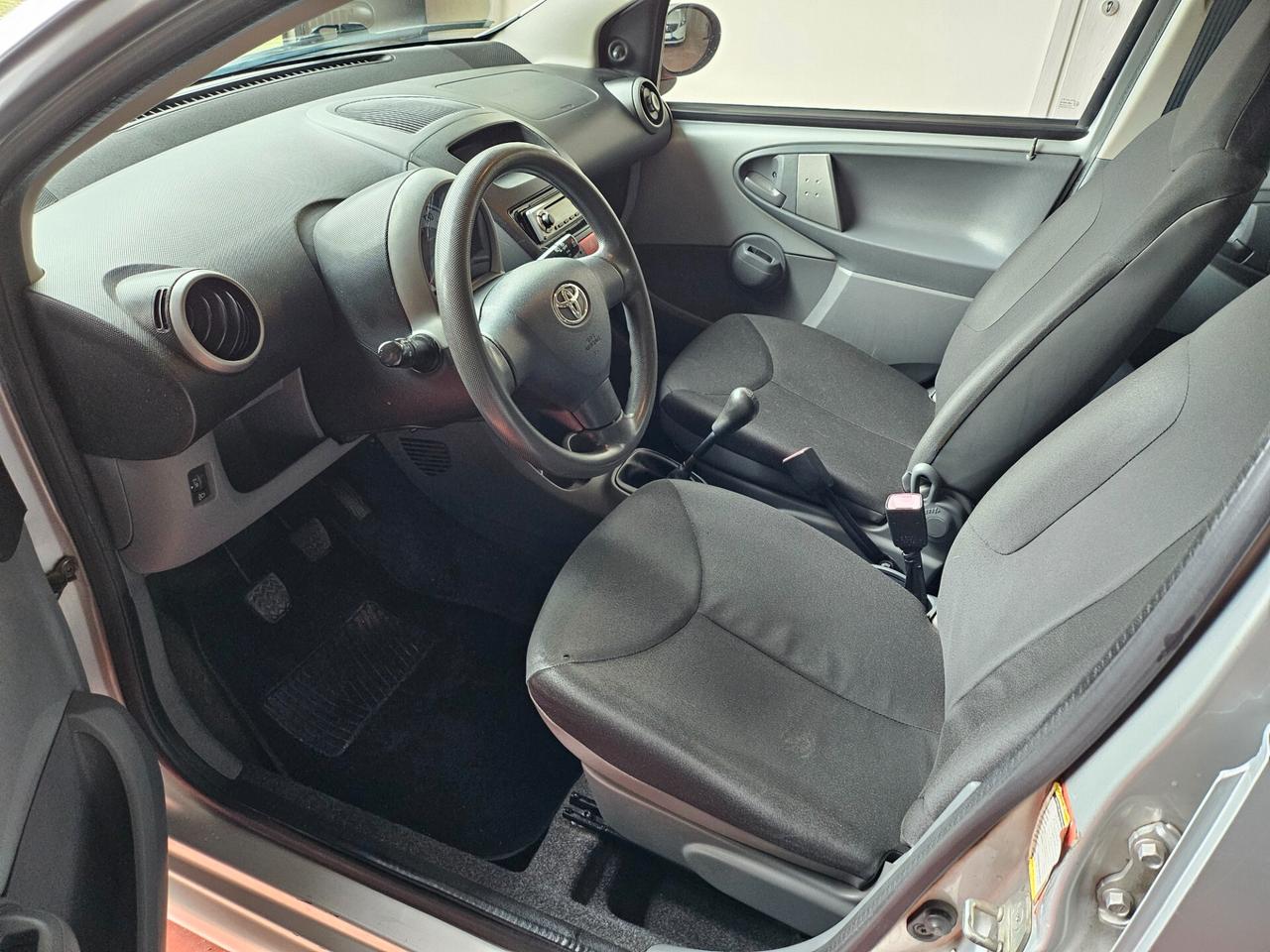 Toyota Aygo 1.0 12V VVT-i 5 porte Now