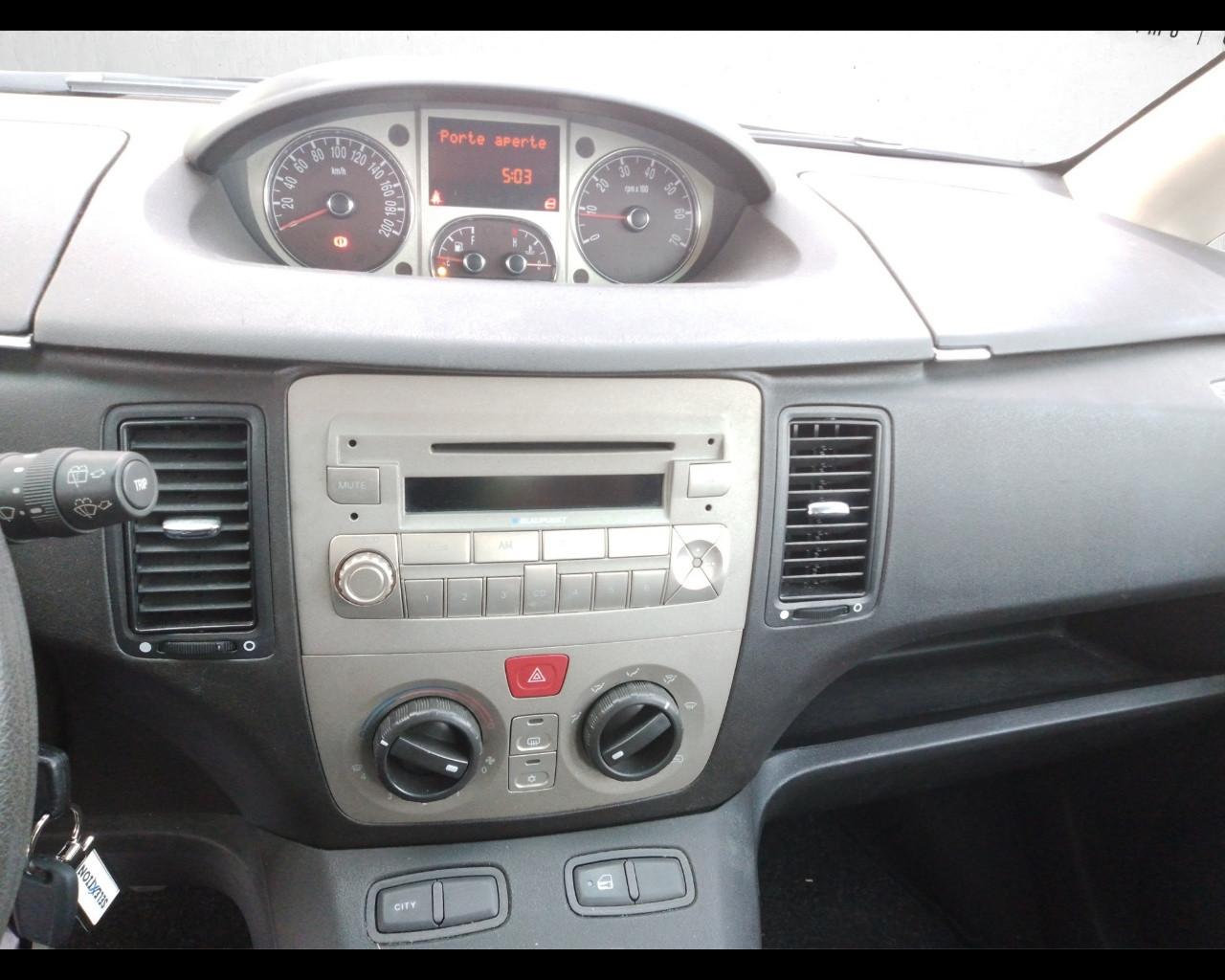 LANCIA Musa 2ª serie - Musa 1.3 Multijet 16V 70 CV Argento