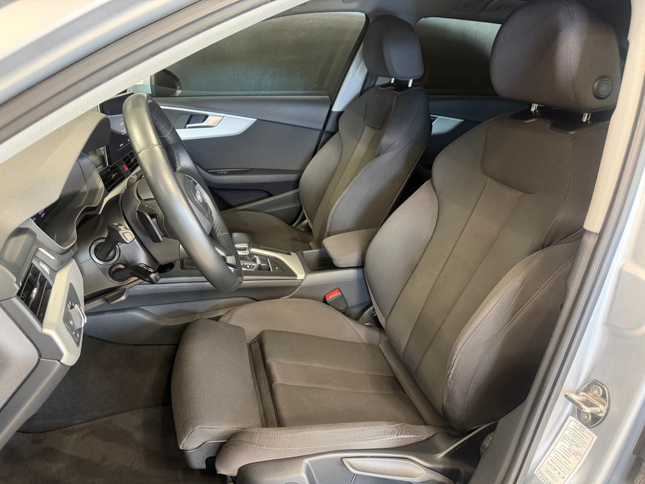 Audi A4 Avant 35 2.0 tdi mhev Business Advanced 163cv s-tronic