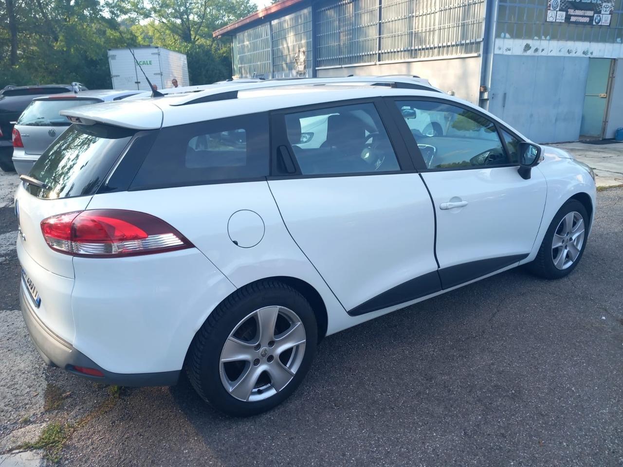 Renault Clio Sporter 1.2 75CV Live
