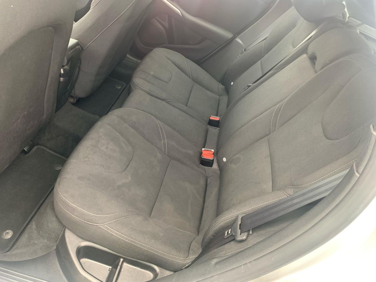 Volvo V40 D2 1.6 Summum 2015 233.000 KM
