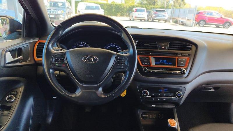 Hyundai i20 1.2 MPI 84cv Coupe Sport