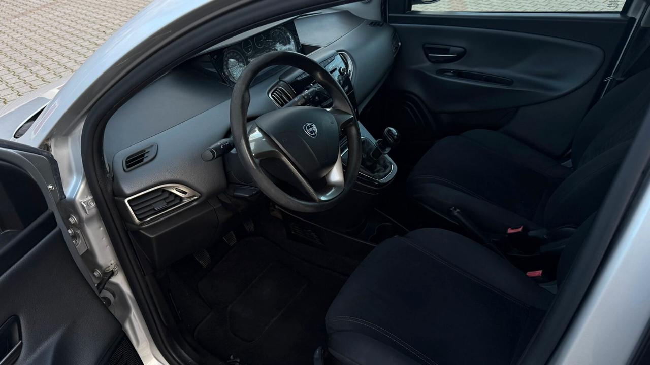 Lancia Ypsilon 1.2 *UNICOPROPRIETARIO *69 CV 5 porte Elle