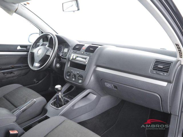VOLKSWAGEN Golf 1.6 16V FSI 3p. Comfortline - PER OPERATORI DEL SE