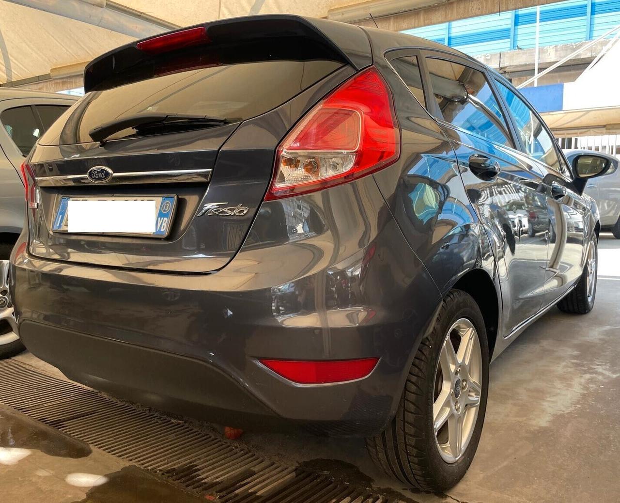 FORD FIESTA 1,2 BENZ.