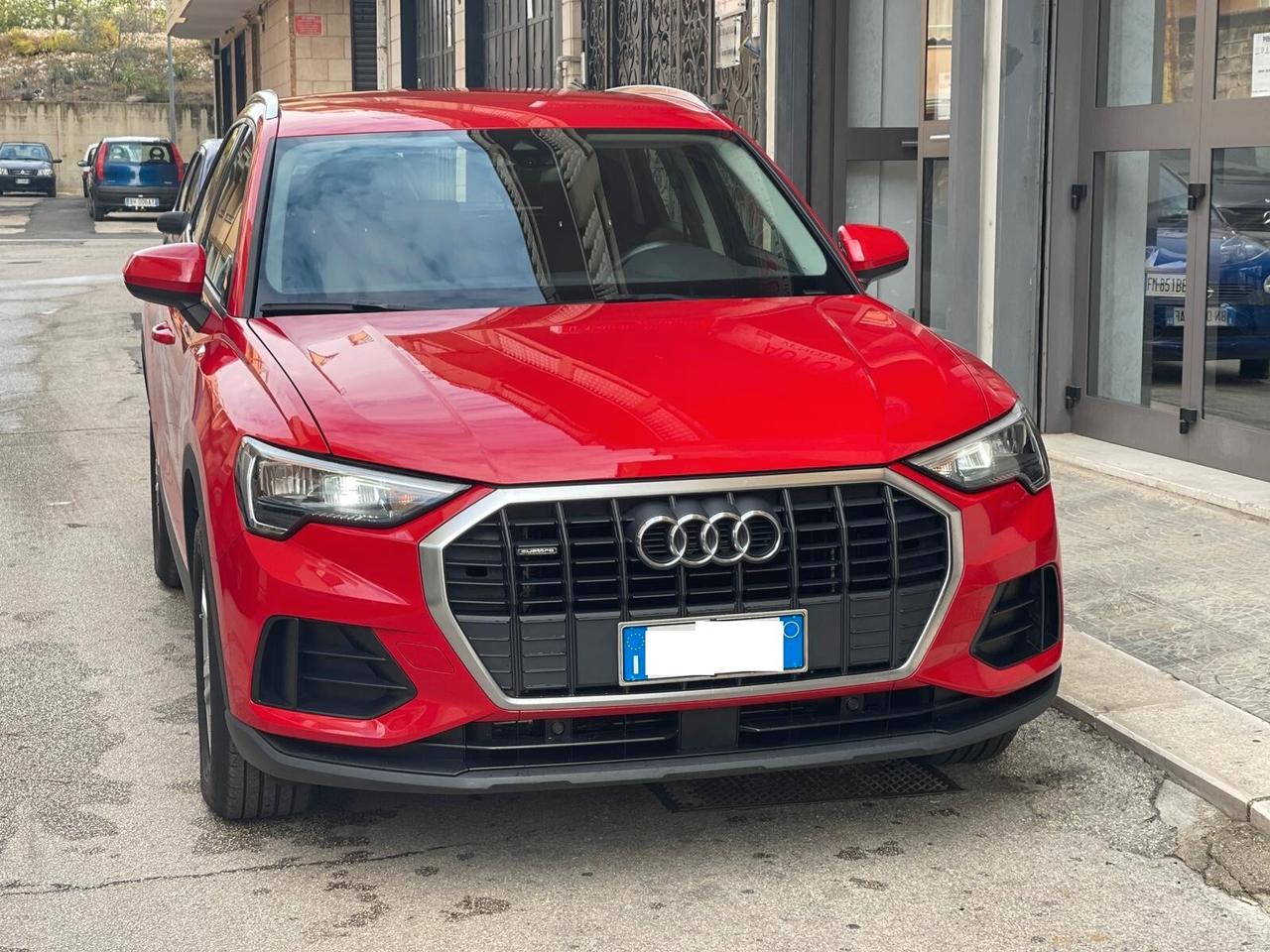 Audi Q3 35 TDI quattro Business Advanced